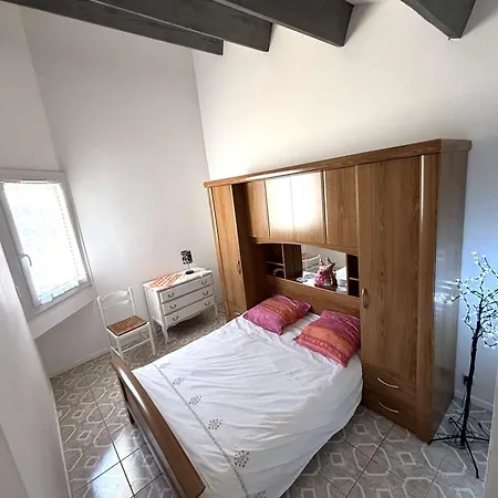 Holiday home Maison Confortable 8 Personnes Avec Jardin, - Fr-1-229c-105